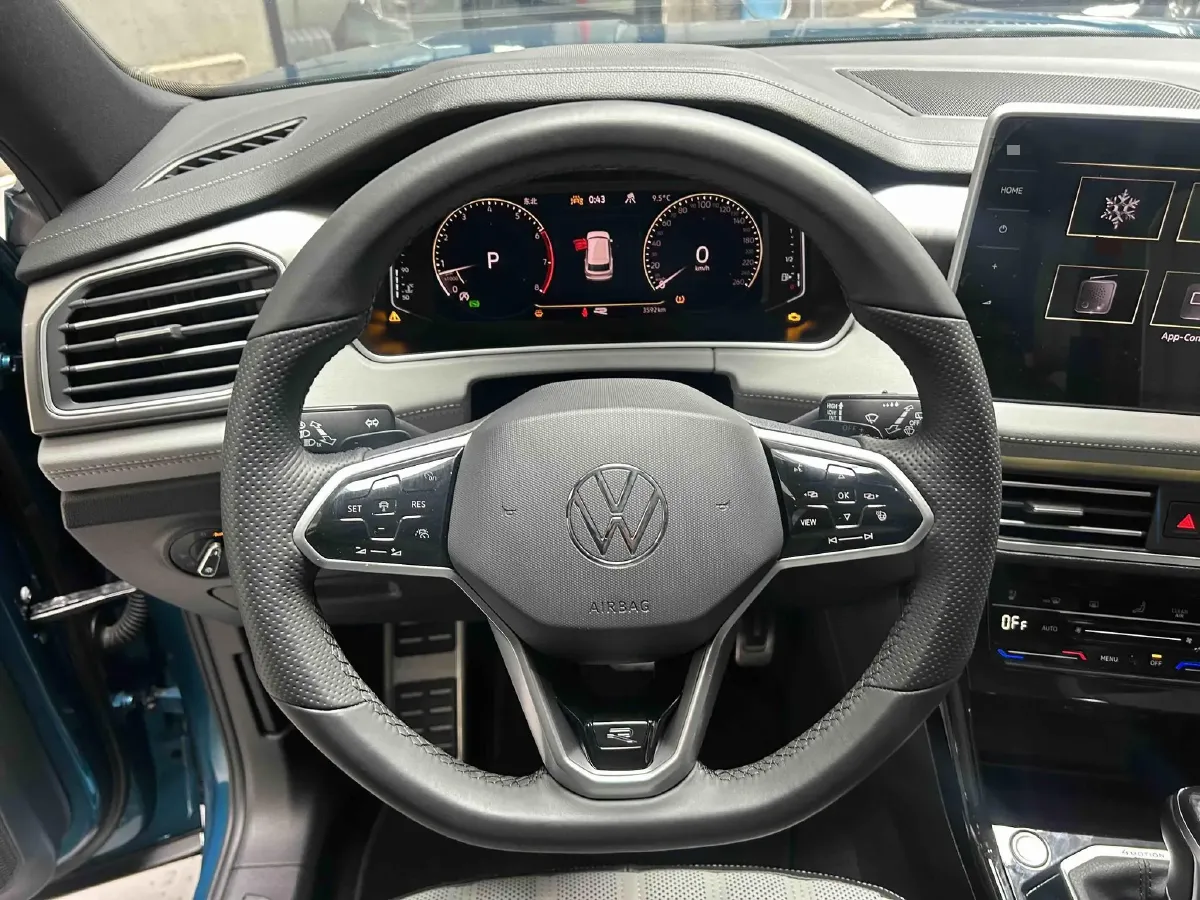 2023 Volkswagen Tayron 2.0T 220HP L4 7DCT,autocango,china used car exporter,china ev exporter,chinese used car exporter,chinese used ev exporter