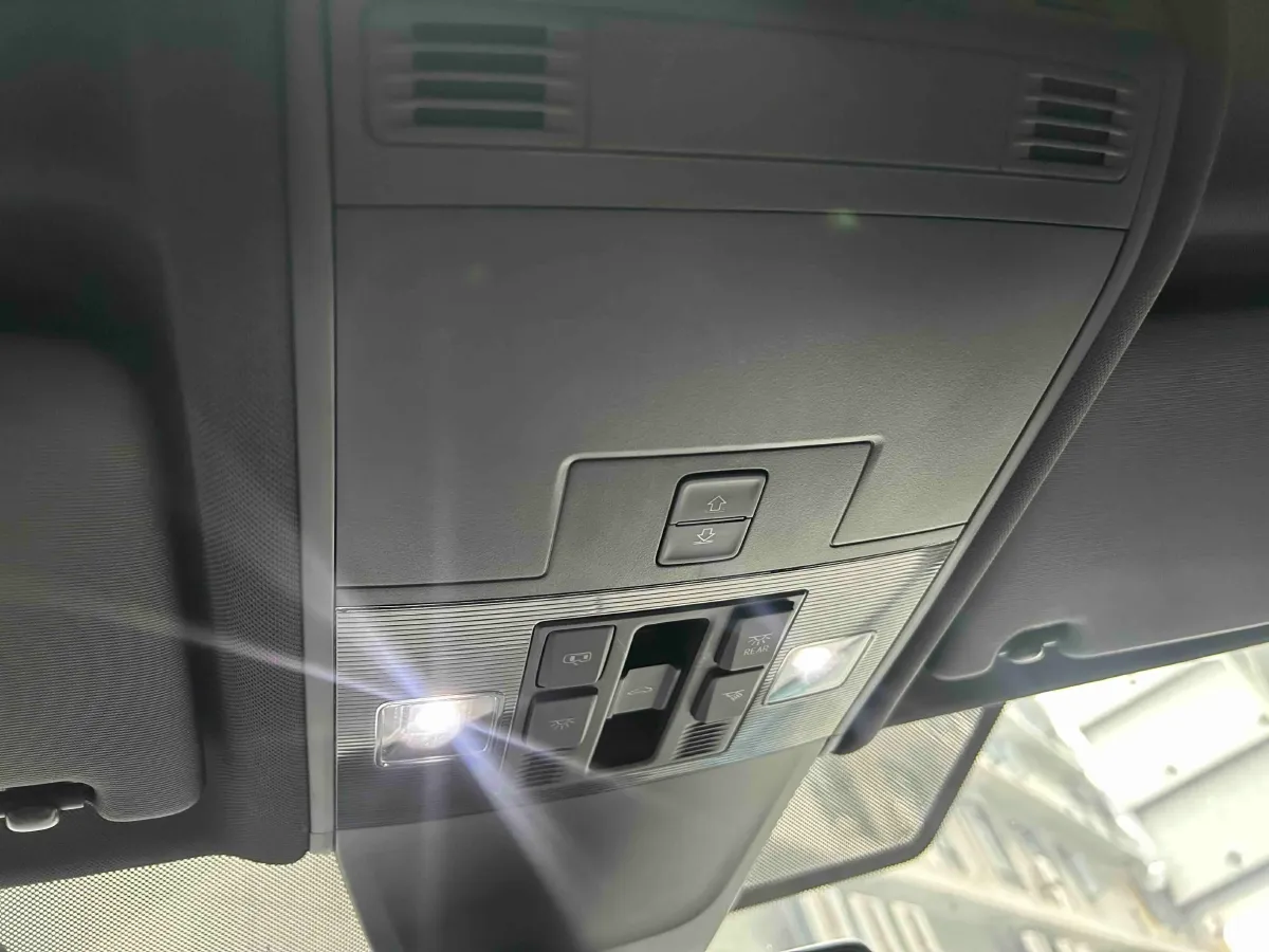 2023 Volkswagen Tayron 2.0T 220HP L4 7DCT,autocango,china used car exporter,china ev exporter,chinese used car exporter,chinese used ev exporter