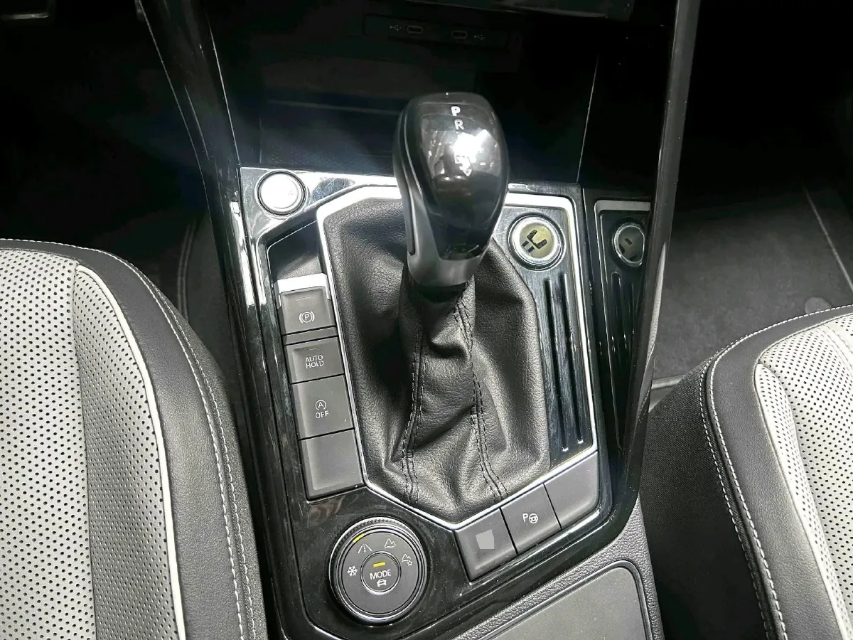 2023 Volkswagen Tayron 2.0T 220HP L4 7DCT,autocango,china used car exporter,china ev exporter,chinese used car exporter,chinese used ev exporter