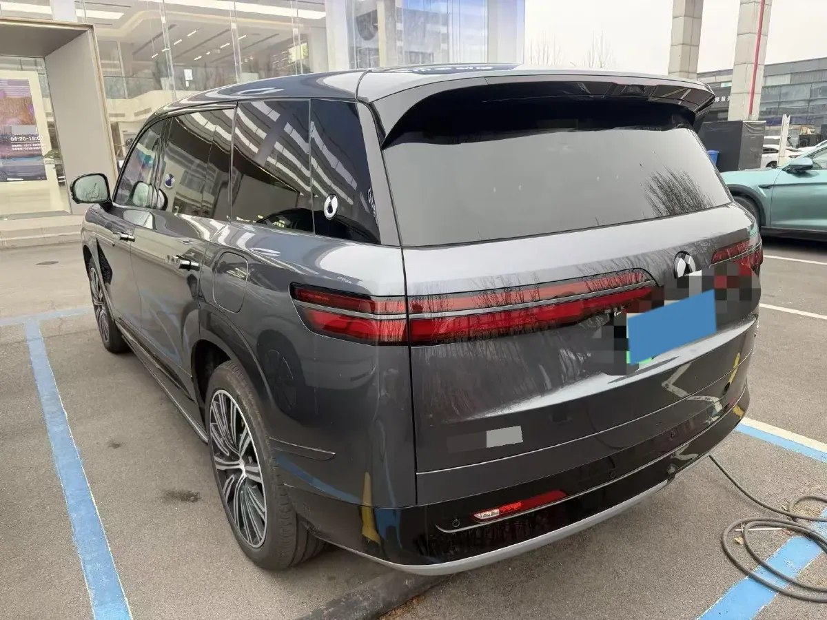 2025 Denza DenzaN9 2.0T 207HP L4 E-CVT PHEV,autocango,china used car exporter,china ev exporter,chinese used car exporter,chinese used ev exporter
