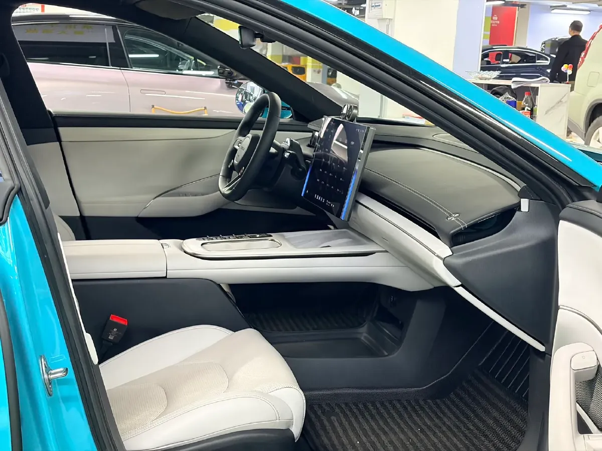 2024 MI SU7 BEV 101KWH,autocango,china used car exporter,china ev exporter,chinese used car exporter,chinese used ev exporter