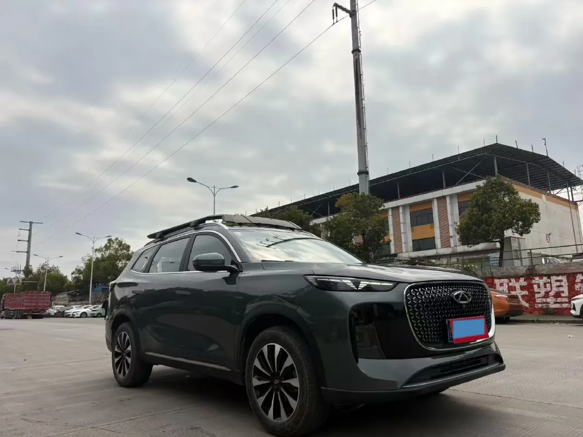 2025 Chery Tiggo 8 Plus 1.6T 197HP L4 7DCT,autocango,china used car exporter,china ev exporter,chinese used car exporter,chinese used ev exporter