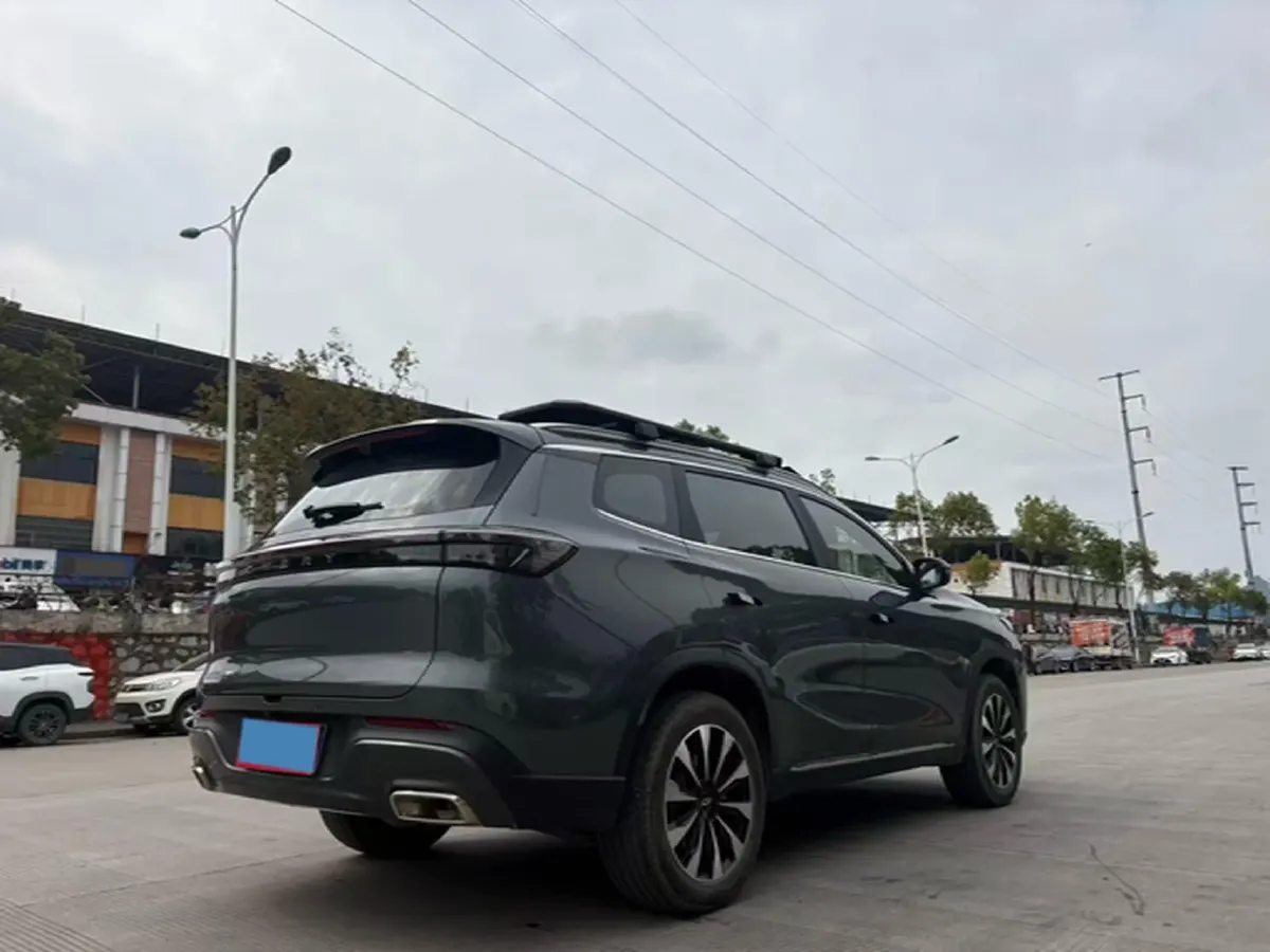 2025 Chery Tiggo 8 Plus 1.6T 197HP L4 7DCT,autocango,china used car exporter,china ev exporter,chinese used car exporter,chinese used ev exporter