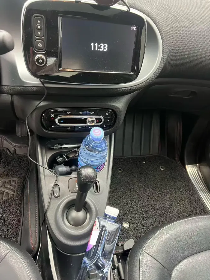 2019 Smart smart fortwo 0.9T 90HP L3 6DCT,autocango,china used car exporter,china ev exporter,chinese used car exporter,chinese used ev exporter