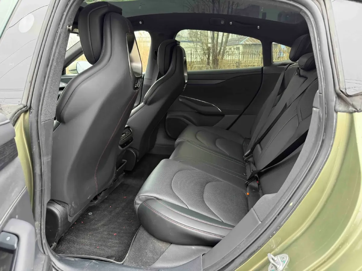 2024 MI SU7 BEV 73.6KWH,autocango,china used car exporter,china ev exporter,chinese used car exporter,chinese used ev exporter