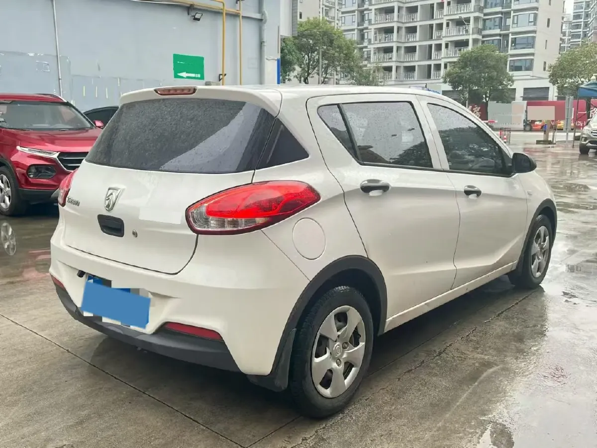 2016 BaoJun 310 1.2L 82HP L4 5MT,autocango,china used car exporter,china ev exporter,chinese used car exporter,chinese used ev exporter