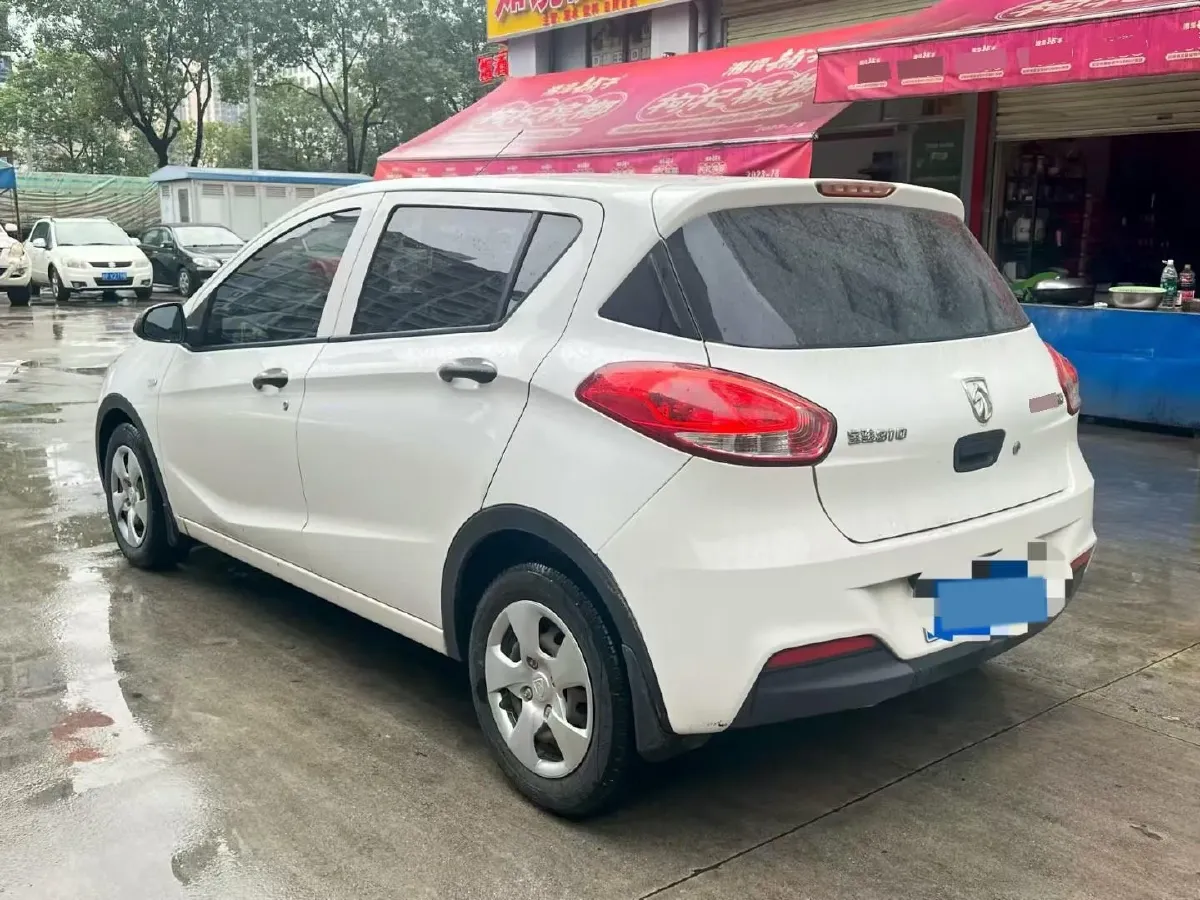 2016 BaoJun 310 1.2L 82HP L4 5MT,autocango,china used car exporter,china ev exporter,chinese used car exporter,chinese used ev exporter