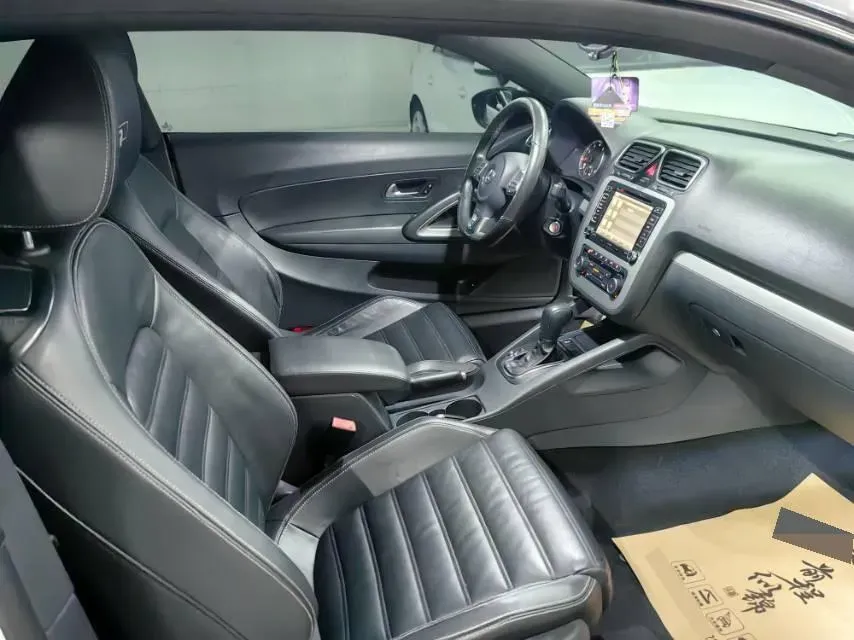 2011 Volkswagen Scirocco 2.0T 211HP L4 6DCT,autocango,china used car exporter,china ev exporter,chinese used car exporter,chinese used ev exporter