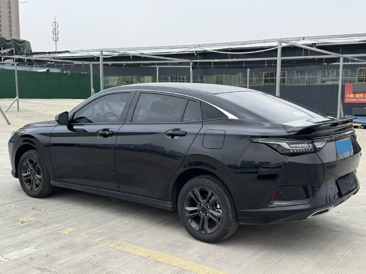 2023 DongFeng Aeolus YiXuan 1.5L 125HP L4 6DCT,autocango,china used car exporter,china ev exporter,chinese used car exporter,chinese used ev exporter