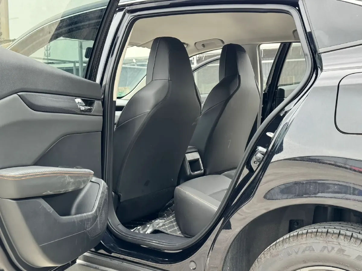 2023 DongFeng Aeolus YiXuan 1.5L 125HP L4 6DCT,autocango,china used car exporter,china ev exporter,chinese used car exporter,chinese used ev exporter