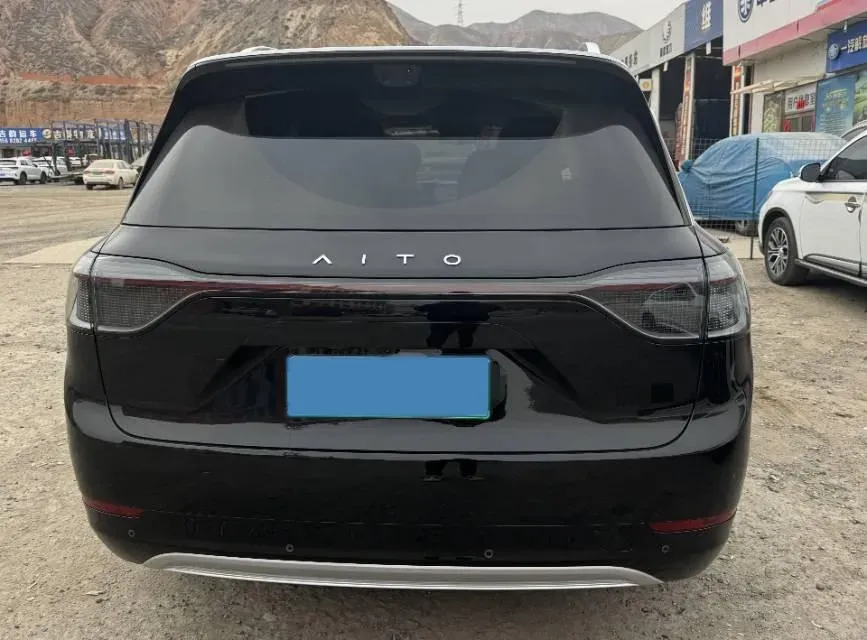 2025 AITO AITO M9 REEV 160HP REEV 52KWH,autocango,china used car exporter,china ev exporter,chinese used car exporter,chinese used ev exporter