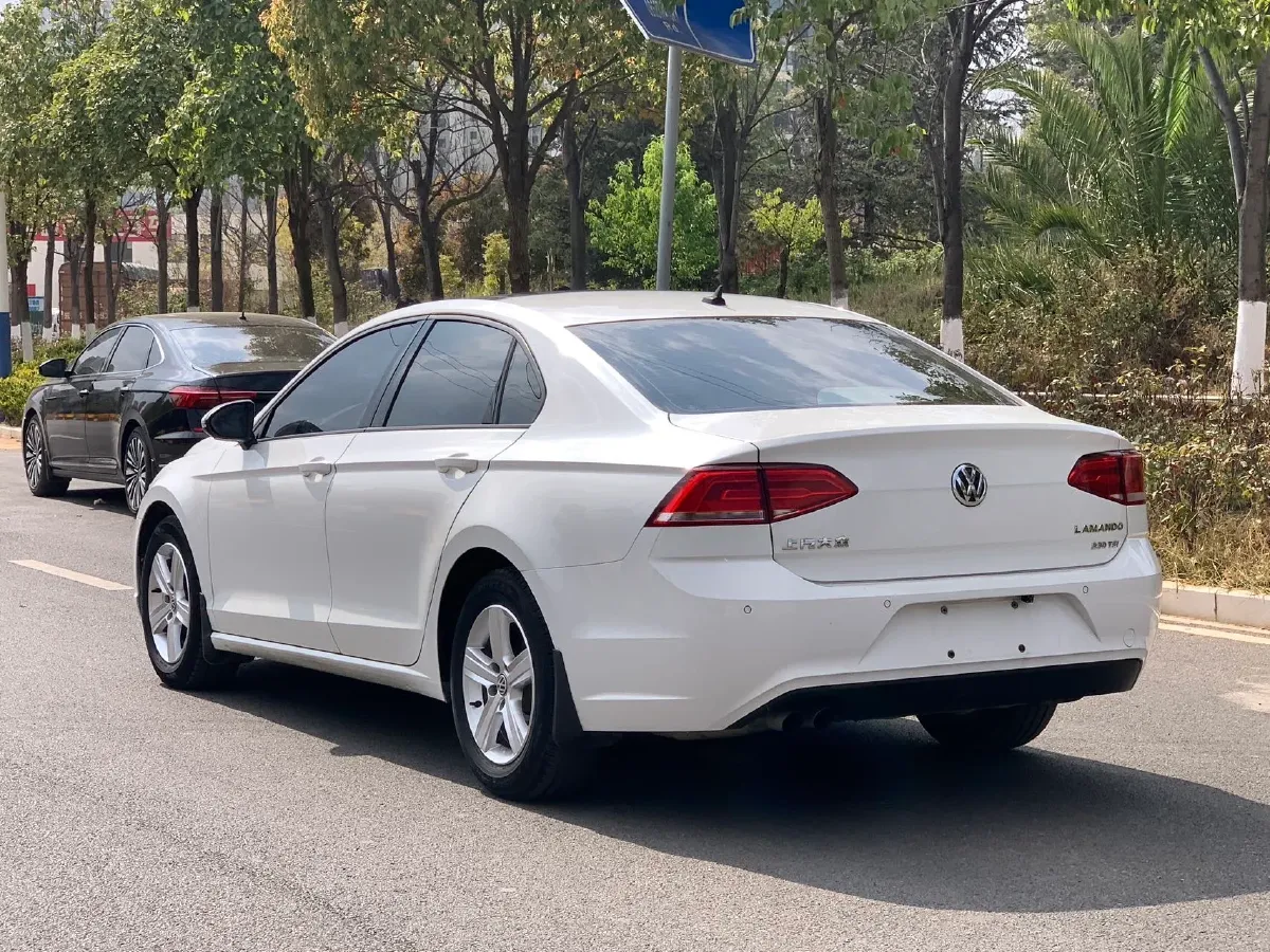 2017 Volkswagen Lamando 1.4T 131HP L4 5MT,autocango,china used car exporter,china ev exporter,chinese used car exporter,chinese used ev exporter