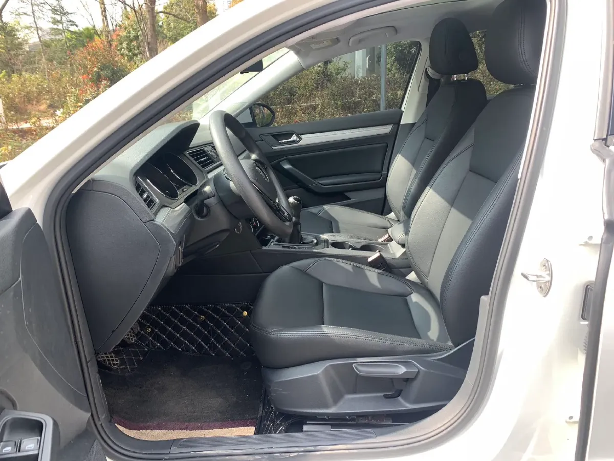 2017 Volkswagen Lamando 1.4T 131HP L4 5MT,autocango,china used car exporter,china ev exporter,chinese used car exporter,chinese used ev exporter