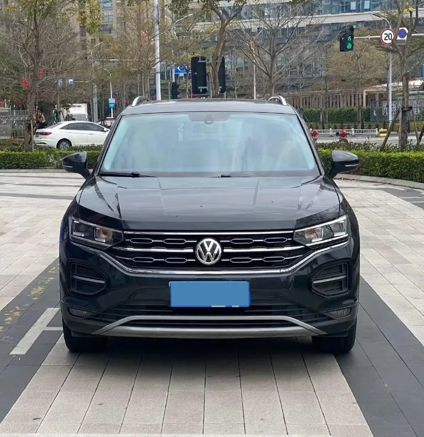 2019 Jeep Cherokee 2.0T 234HP L4 9AT,autocango,china used car exporter,china ev exporter,chinese used car exporter,chinese used ev exporter