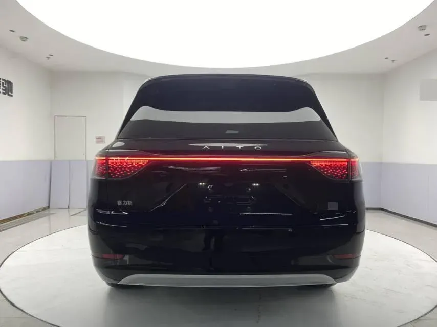 2025 AITO AITO M9 REEV 160HP REEV 52KWH,autocango,china used car exporter,china ev exporter,chinese used car exporter,chinese used ev exporter