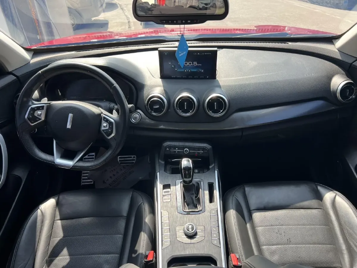 2017 WEY VV7 2.0T 234HP L4 7DCT,autocango,china used car exporter,china ev exporter,chinese used car exporter,chinese used ev exporter