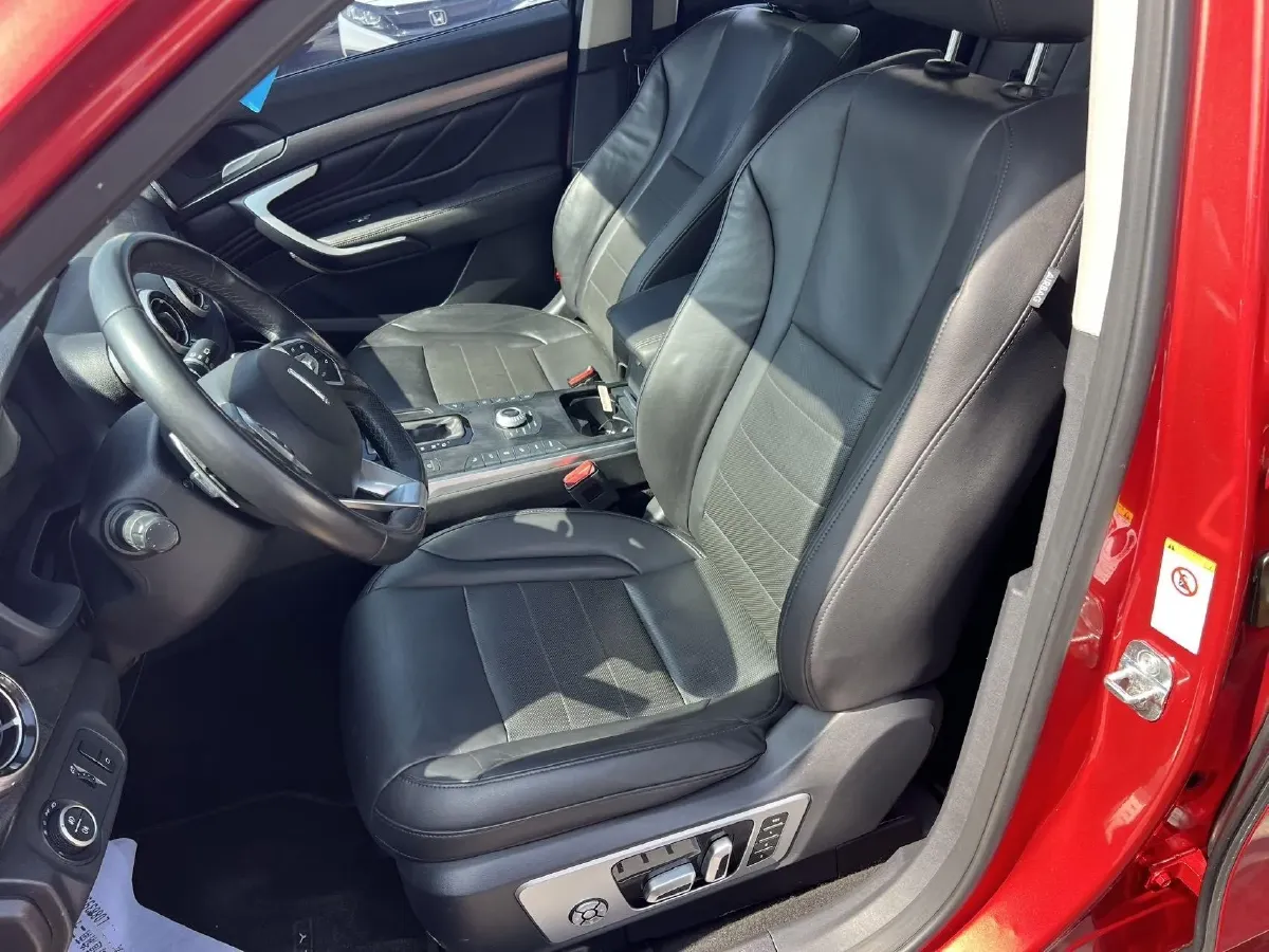 2017 WEY VV7 2.0T 234HP L4 7DCT,autocango,china used car exporter,china ev exporter,chinese used car exporter,chinese used ev exporter