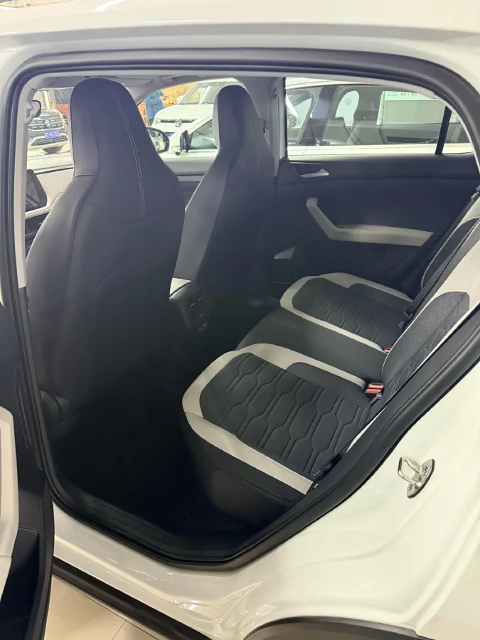 2025 Volkswagen Tharu 1.5L 110HP L4 6AT,autocango,china used car exporter,china ev exporter,chinese used car exporter,chinese used ev exporter