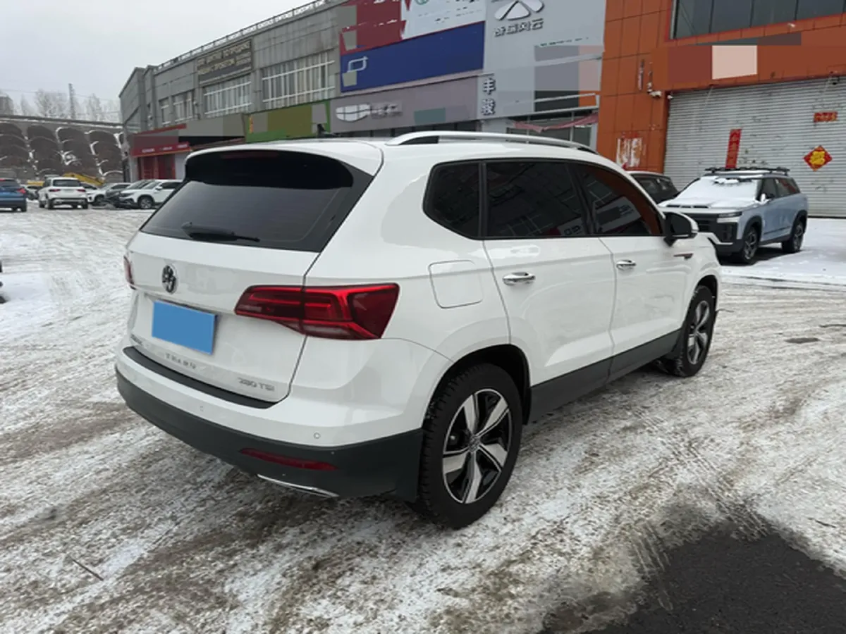 2022 Ford Transit 2.0T 202HP L4 6AT,autocango,china used car exporter,china ev exporter,chinese used car exporter,chinese used ev exporter