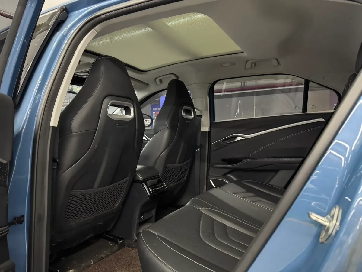 2022 GAC Trumpchi GS4 Plus 2.0T 252HP L4 6AT,autocango,china used car exporter,china ev exporter,chinese used car exporter,chinese used ev exporter