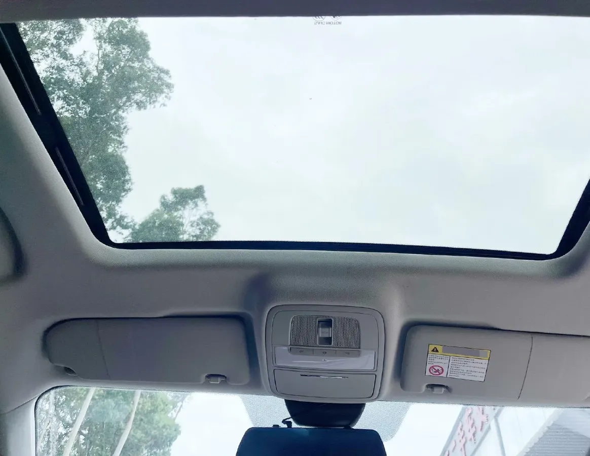 2022 MG 5 1.5T 173HP L4 7DCT,autocango,china used car exporter,china ev exporter,chinese used car exporter,chinese used ev exporter