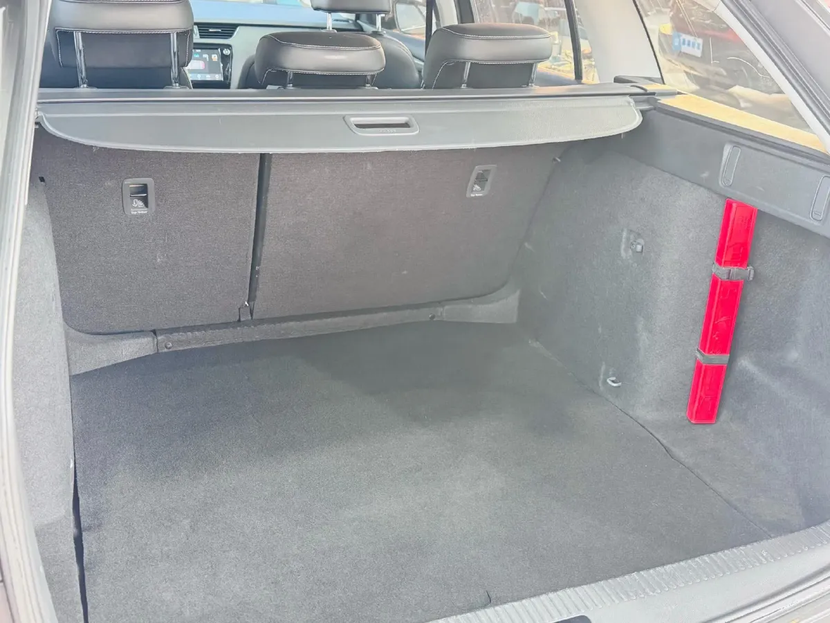 2018 Skoda Octavia 1.4T 150HP L4 7DCT,autocango,china used car exporter,china ev exporter,chinese used car exporter,chinese used ev exporter