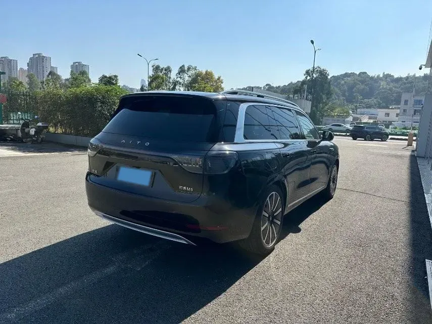2024 AITO AITO M9 1.5T 152HP L4 REEV 42KWH,autocango,china used car exporter,china ev exporter,chinese used car exporter,chinese used ev exporter