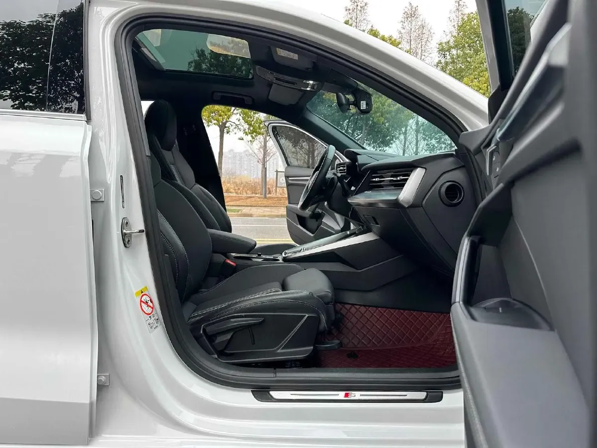 2022 Audi A3 1.4T 150HP L4 7DCT,autocango,china used car exporter,china ev exporter,chinese used car exporter,chinese used ev exporter