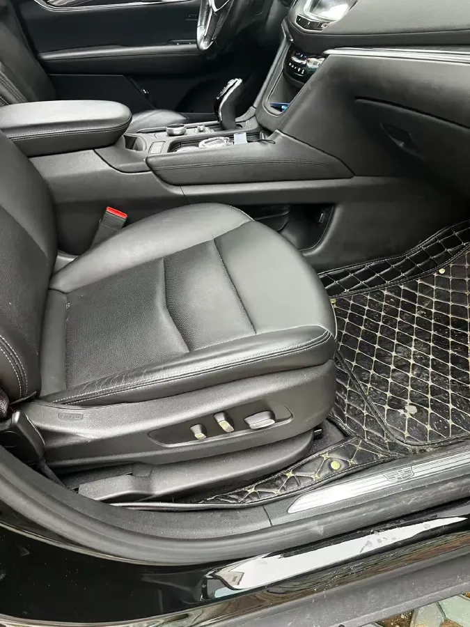 2020 Cadillac XT5 2.0T 237HP L4 9AT,autocango,china used car exporter,china ev exporter,chinese used car exporter,chinese used ev exporter