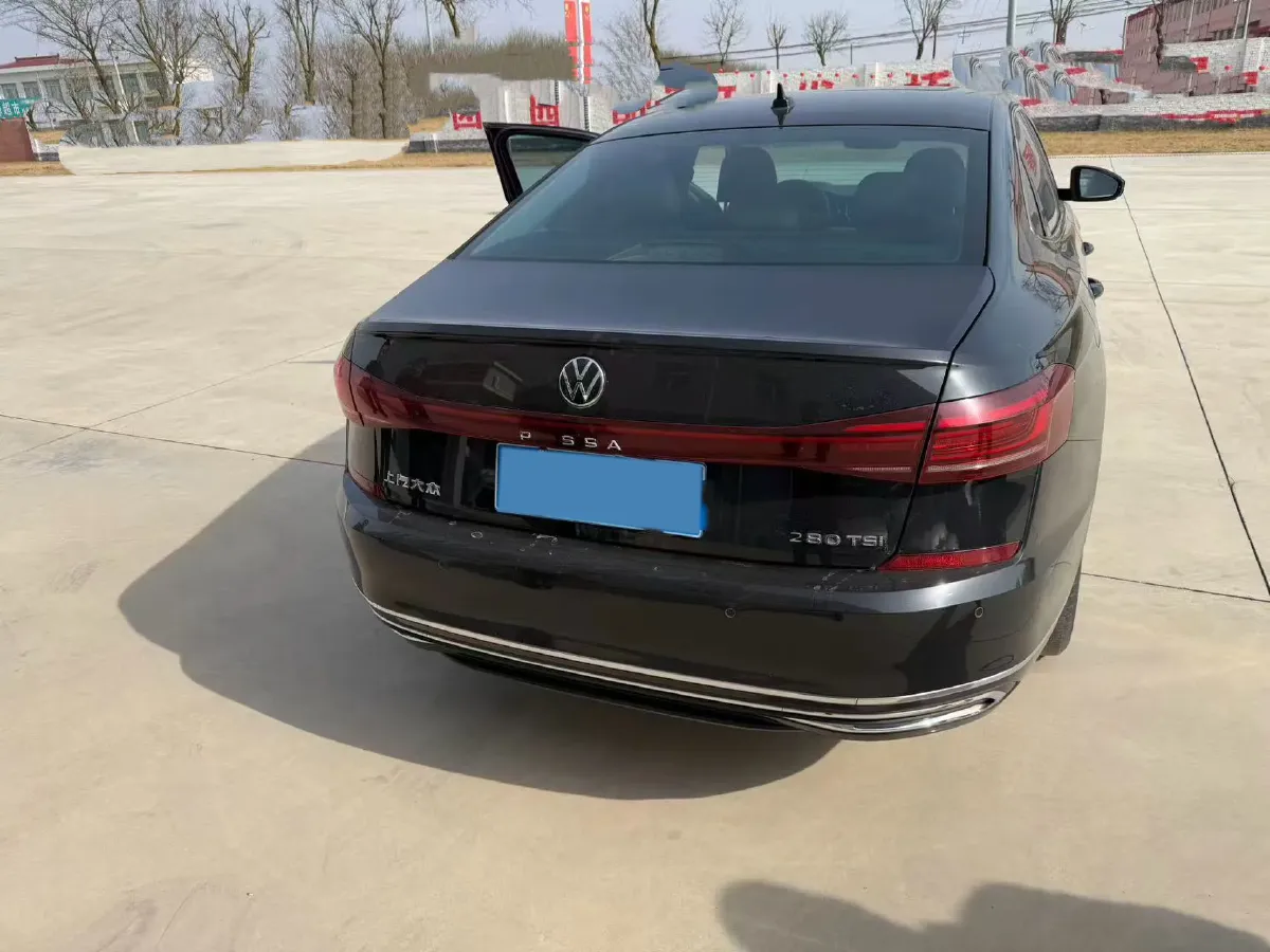 2023 Volkswagen Passat 2.0T 186HP L4 7DCT,autocango,china used car exporter,china ev exporter,chinese used car exporter,chinese used ev exporter