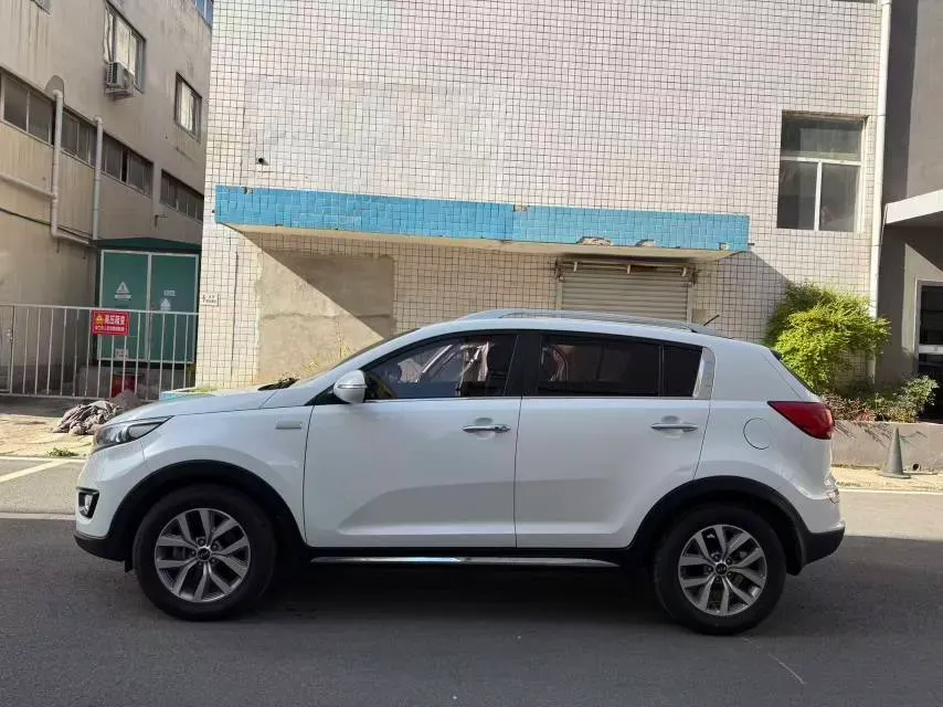 2016 Kia Sportage R 2.0L 165HP L4 6AT,autocango,china used car exporter,china ev exporter,chinese used car exporter,chinese used ev exporter