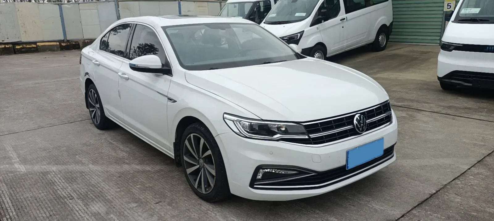 2019 Roewe RX5 MAX 2.0T 231HP L4 6DCT,autocango,china used car exporter,china ev exporter,chinese used car exporter,chinese used ev exporter