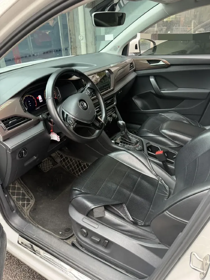 2019 Jeep Compass 1.3T 173HP L4 9AT,autocango,china used car exporter,china ev exporter,chinese used car exporter,chinese used ev exporter