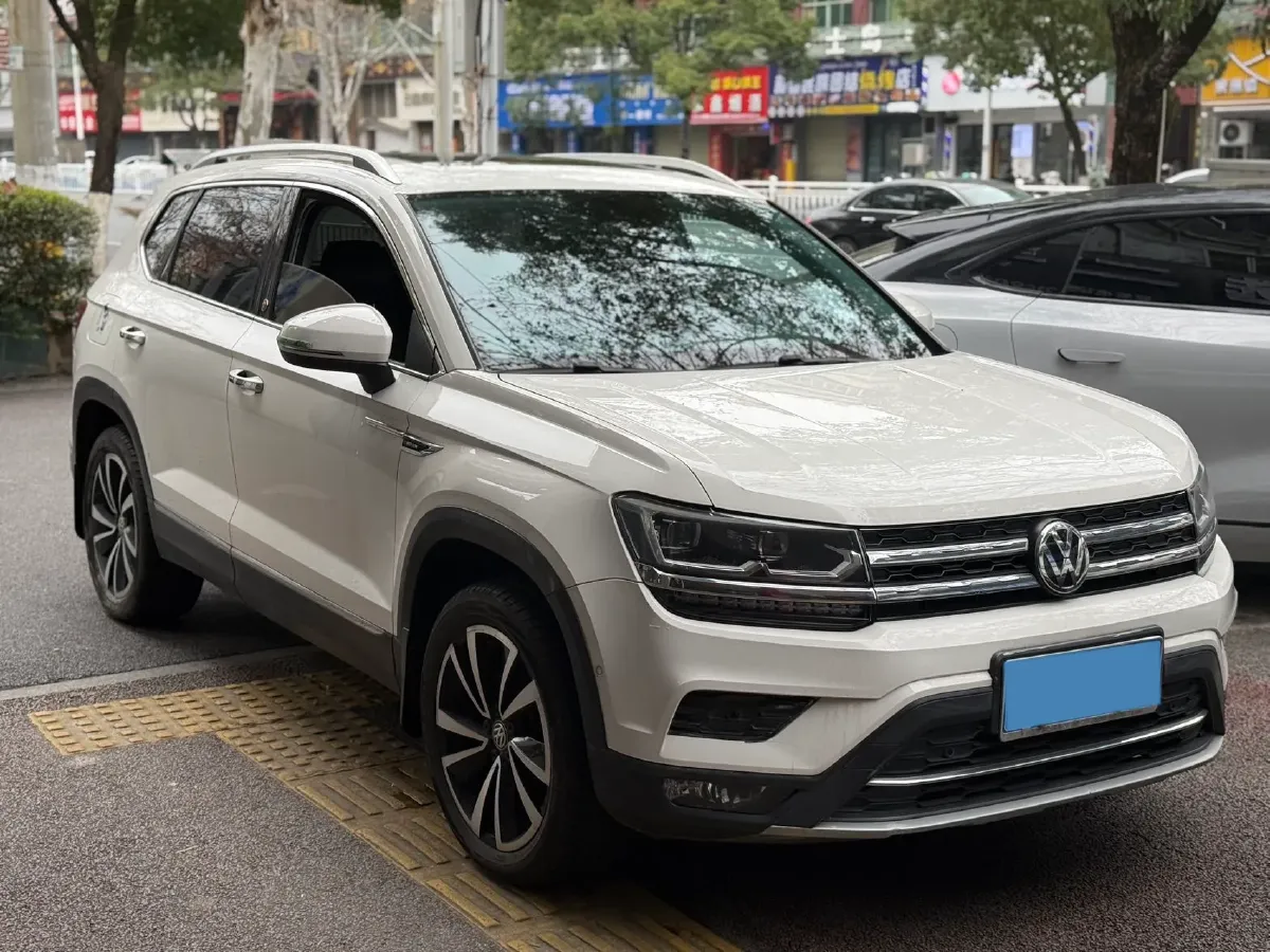 2019 Jeep Compass 1.3T 173HP L4 9AT,autocango,china used car exporter,china ev exporter,chinese used car exporter,chinese used ev exporter