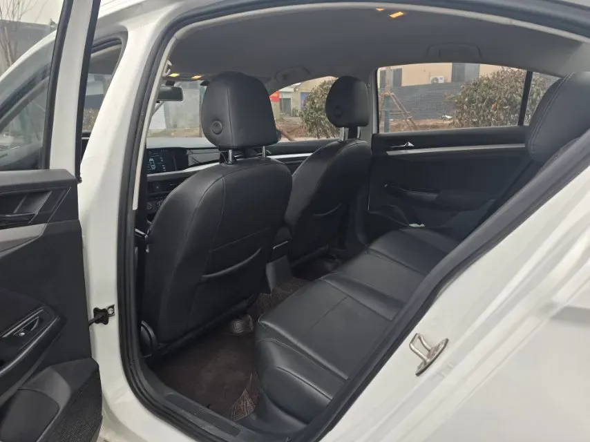 2019 Bestune T77 1.2T 143HP L4 7DCT,autocango,china used car exporter,china ev exporter,chinese used car exporter,chinese used ev exporter