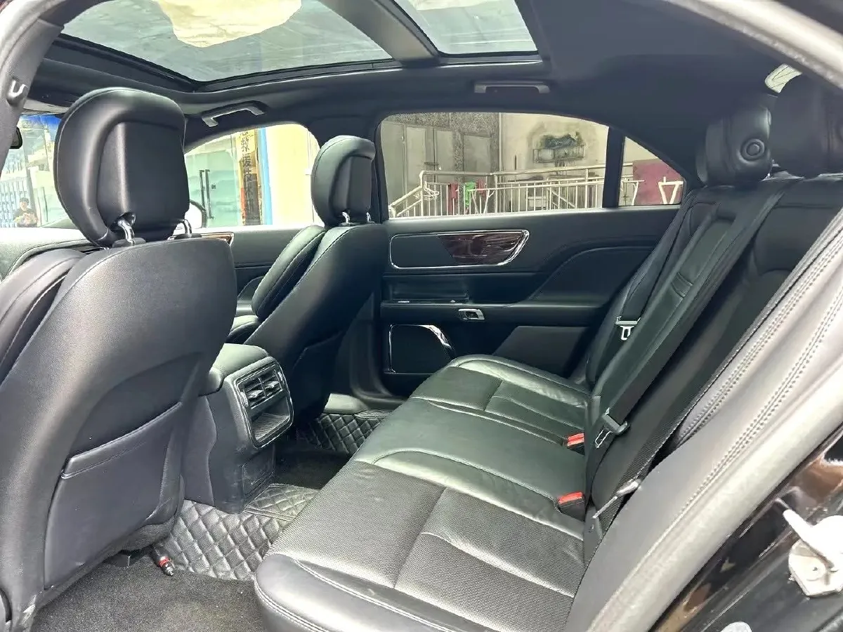 2018 Lincoln Continental 2.0T 261HP L4 6AT,autocango,china used car exporter,china ev exporter,chinese used car exporter,chinese used ev exporter