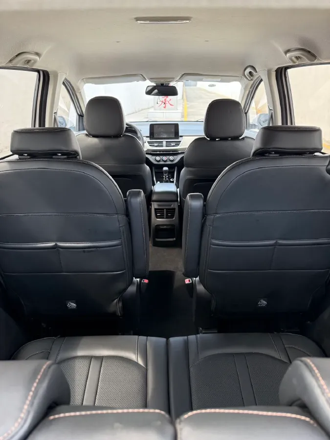 2021 BaoJun 360 1.5L 99HP L4 6MT,autocango,china used car exporter,china ev exporter,chinese used car exporter,chinese used ev exporter