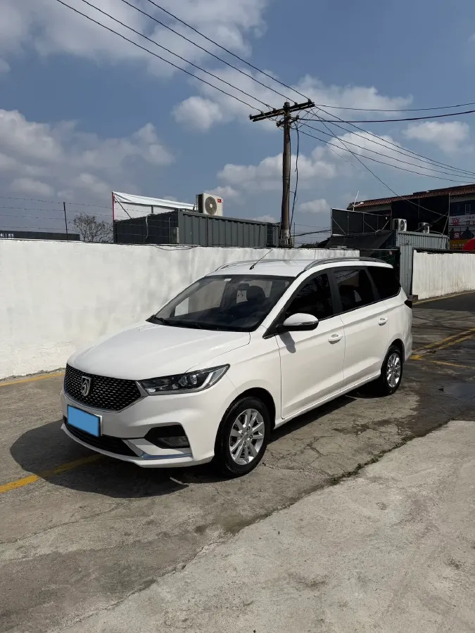 2021 BaoJun 360 1.5L 99HP L4 6MT,autocango,china used car exporter,china ev exporter,chinese used car exporter,chinese used ev exporter