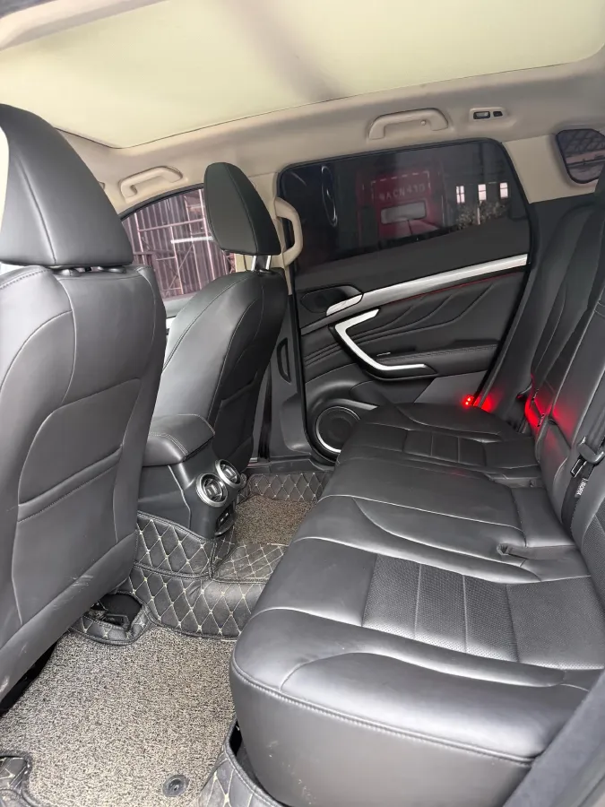 2017 WEY VV7 2.0T 234HP L4 7DCT,autocango,china used car exporter,china ev exporter,chinese used car exporter,chinese used ev exporter