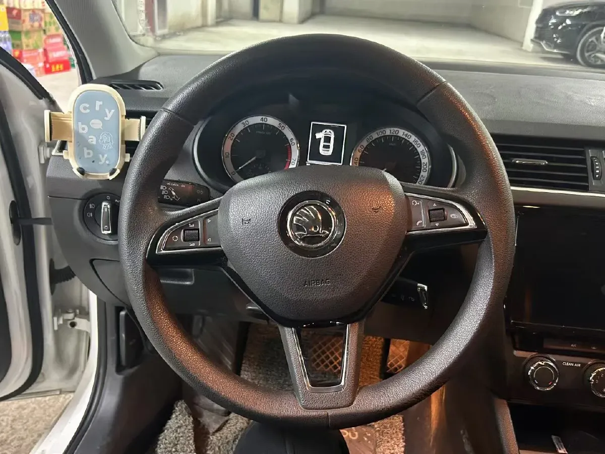 2019 Skoda Octavia 1.4T 150HP L4 7DCT,autocango,china used car exporter,china ev exporter,chinese used car exporter,chinese used ev exporter