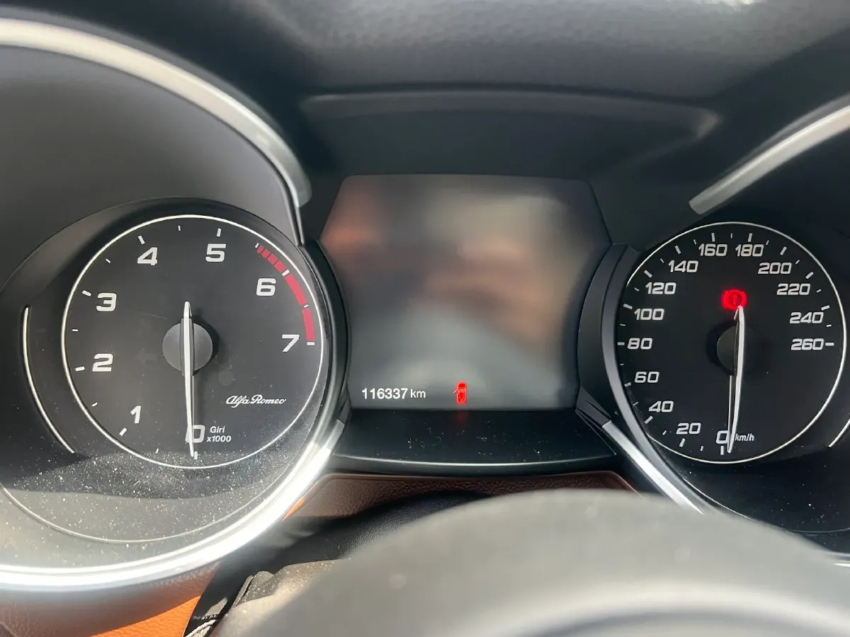 2017 Jaguar XE 2.0T 240HP L4 8AT,autocango,china used car exporter,china ev exporter,chinese used car exporter,chinese used ev exporter