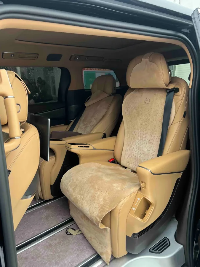 2025 Denza D9 1.5T 156HP L4 E-CVT PHEV 40KWH,autocango,china used car exporter,china ev exporter,chinese used car exporter,chinese used ev exporter