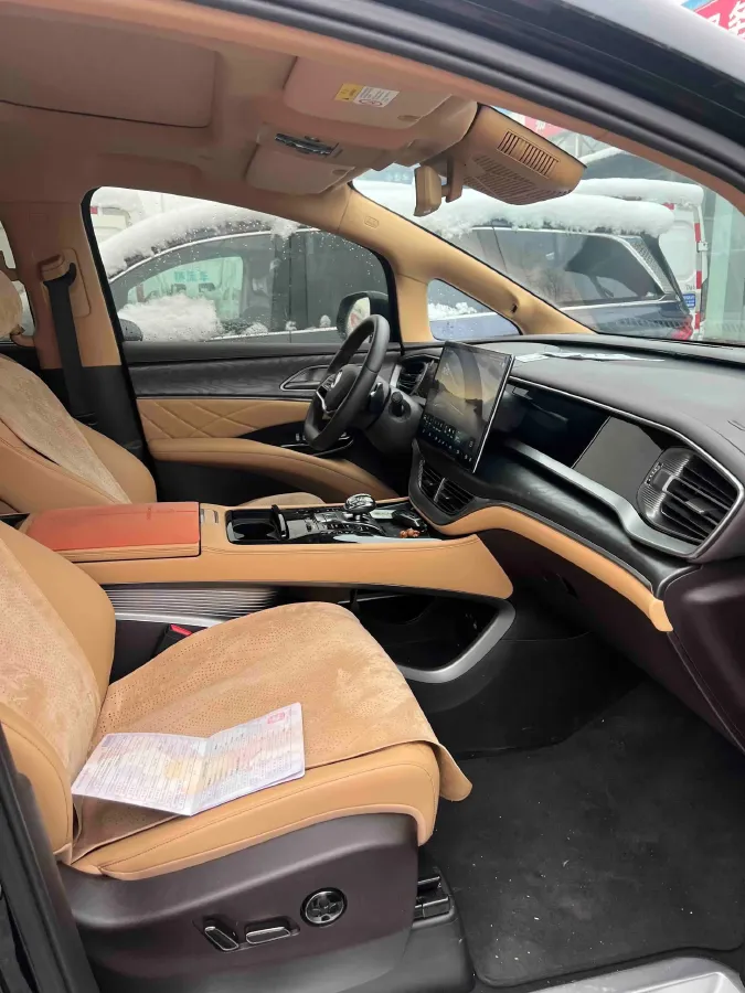 2025 Denza D9 1.5T 156HP L4 E-CVT PHEV 40KWH,autocango,china used car exporter,china ev exporter,chinese used car exporter,chinese used ev exporter