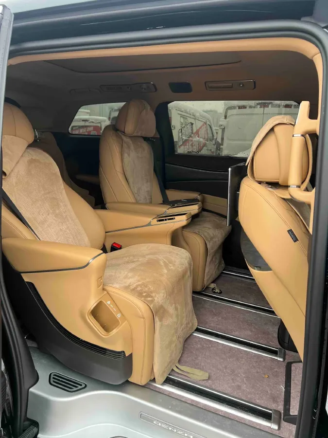 2025 Denza D9 1.5T 156HP L4 E-CVT PHEV 40KWH,autocango,china used car exporter,china ev exporter,chinese used car exporter,chinese used ev exporter