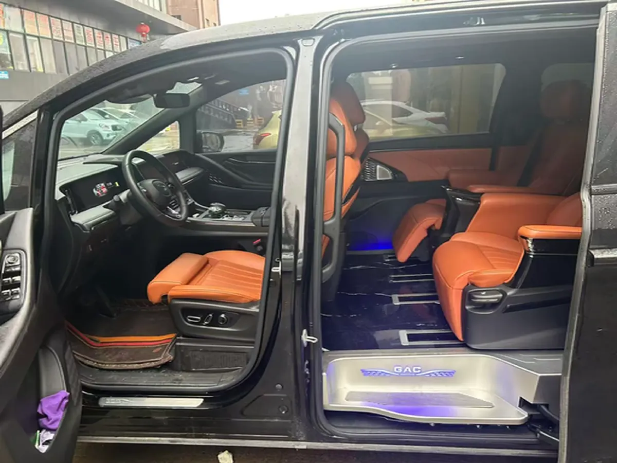 2024 GAC Trumpchi M8 2.0T 190HP L4 E-CVT Hybrid,autocango,china used car exporter,china ev exporter,chinese used car exporter,chinese used ev exporter