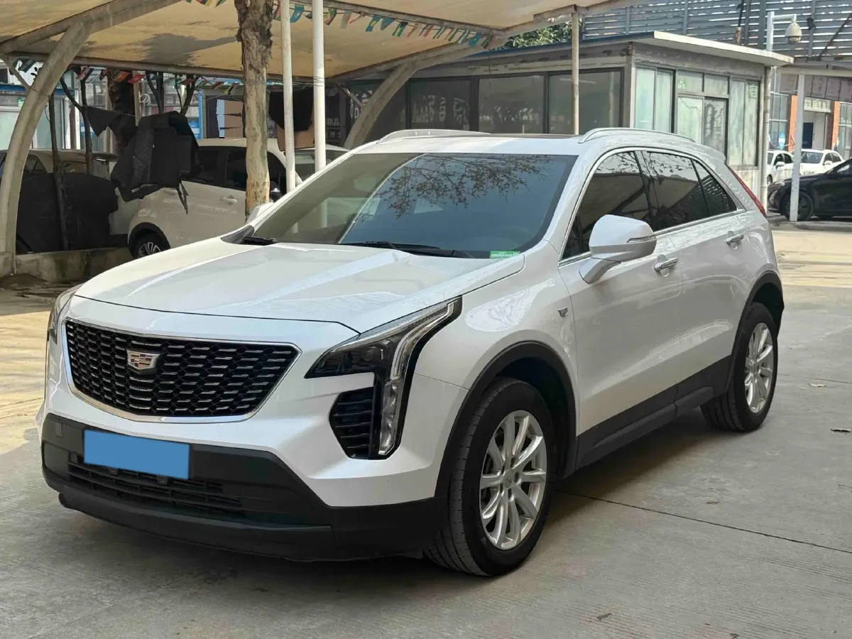2022 Cadillac XT4 2.0T 237HP L4 9AT,autocango,china used car exporter,china ev exporter,chinese used car exporter,chinese used ev exporter