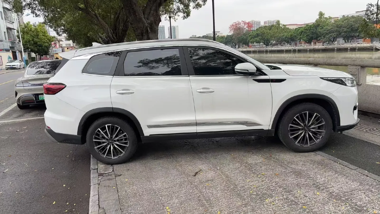 2024 Chery Tiggo 8 PRO 1.6T 197HP L4 7DCT,autocango,china used car exporter,china ev exporter,chinese used car exporter,chinese used ev exporter