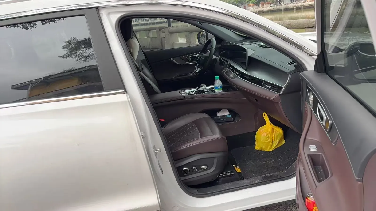 2024 Chery Tiggo 8 PRO 1.6T 197HP L4 7DCT,autocango,china used car exporter,china ev exporter,chinese used car exporter,chinese used ev exporter