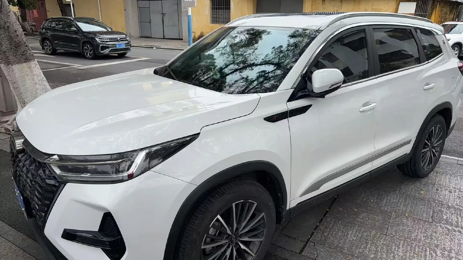 2024 Chery Tiggo 8 PRO 1.6T 197HP L4 7DCT,autocango,china used car exporter,china ev exporter,chinese used car exporter,chinese used ev exporter