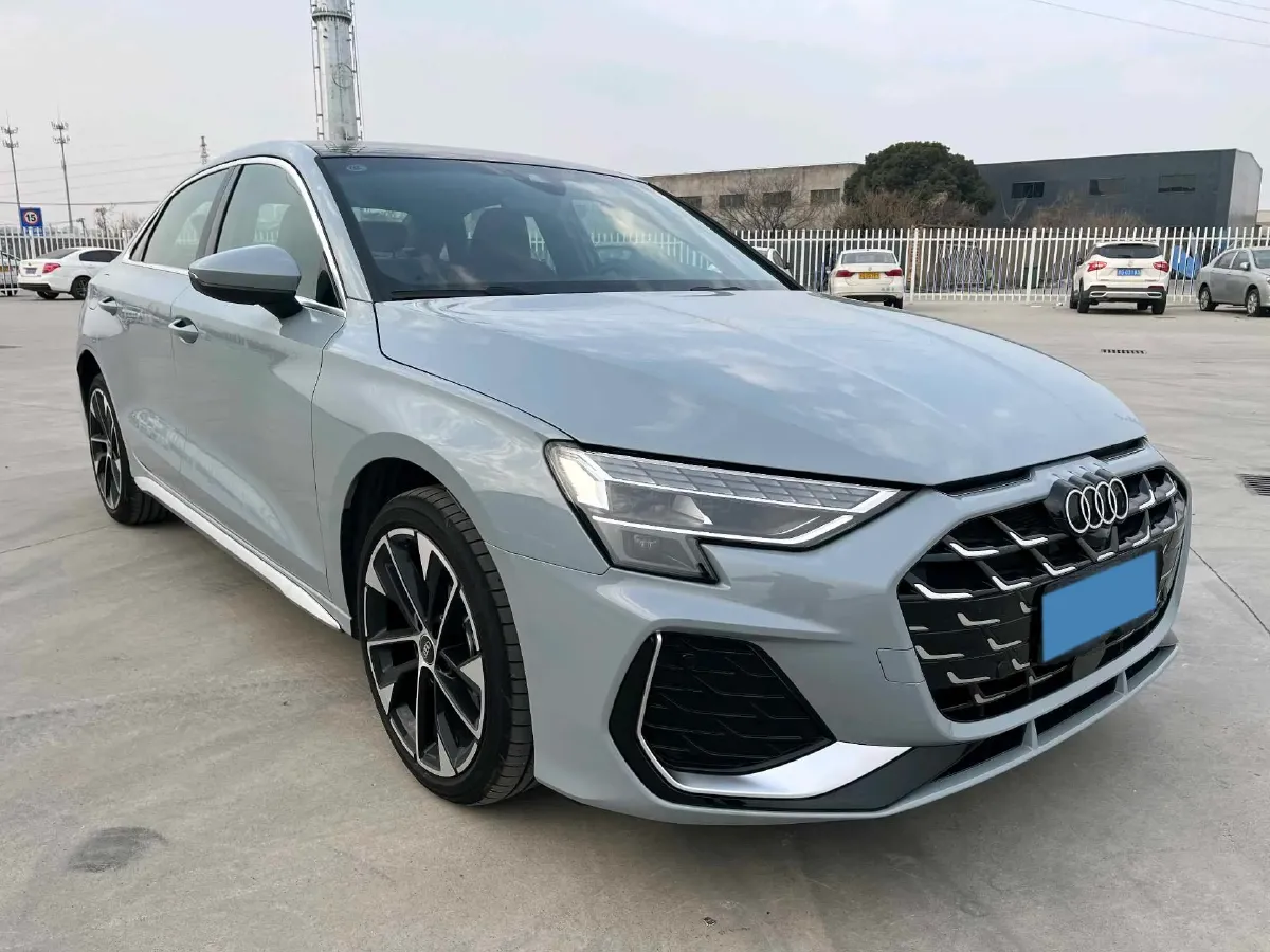 2025 Audi A3 1.5T 160HP L4 7DCT,autocango,china used car exporter,china ev exporter,chinese used car exporter,chinese used ev exporter